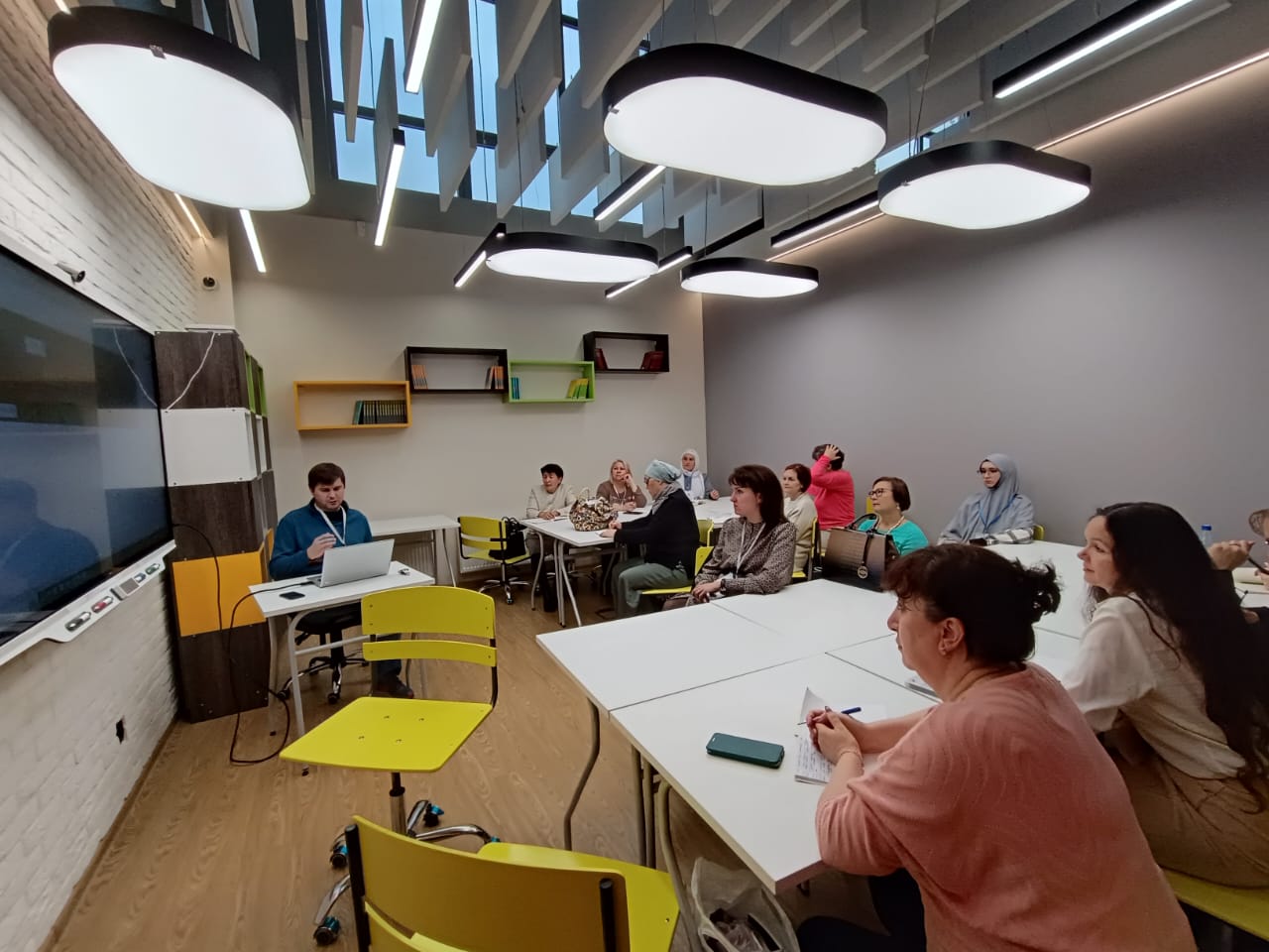 Завершились курсы повышения квалификации учителей родного (русского) языка в ИФМК Завершились курсы повышения квалификации учителей родного (русского) языка в ИФМК