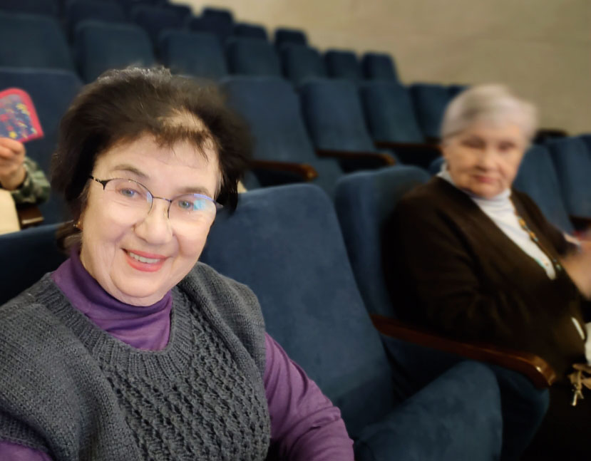 Студенты серебряного возраста продолжают знакомство с историей Казани Студенты серебряного возраста продолжают знакомство с историей Казани