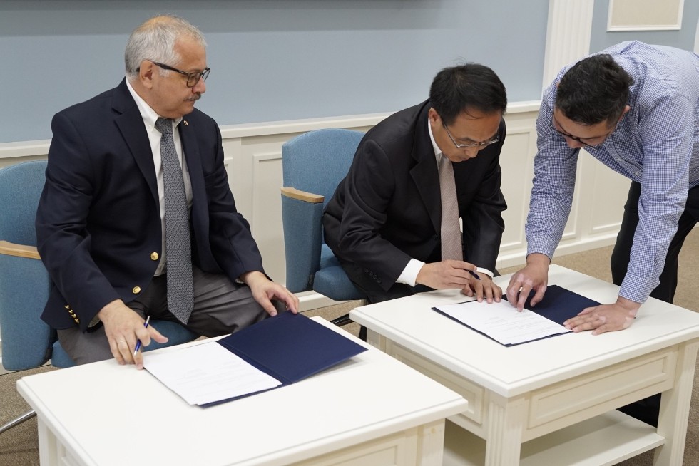 Three cooperation agreements signed with Chinese institutions