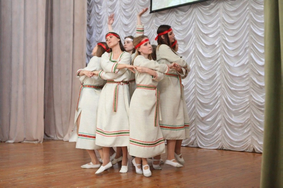 Погружение в мир русской национальной культуры и истории Погружение в мир русской национальной культуры и истории