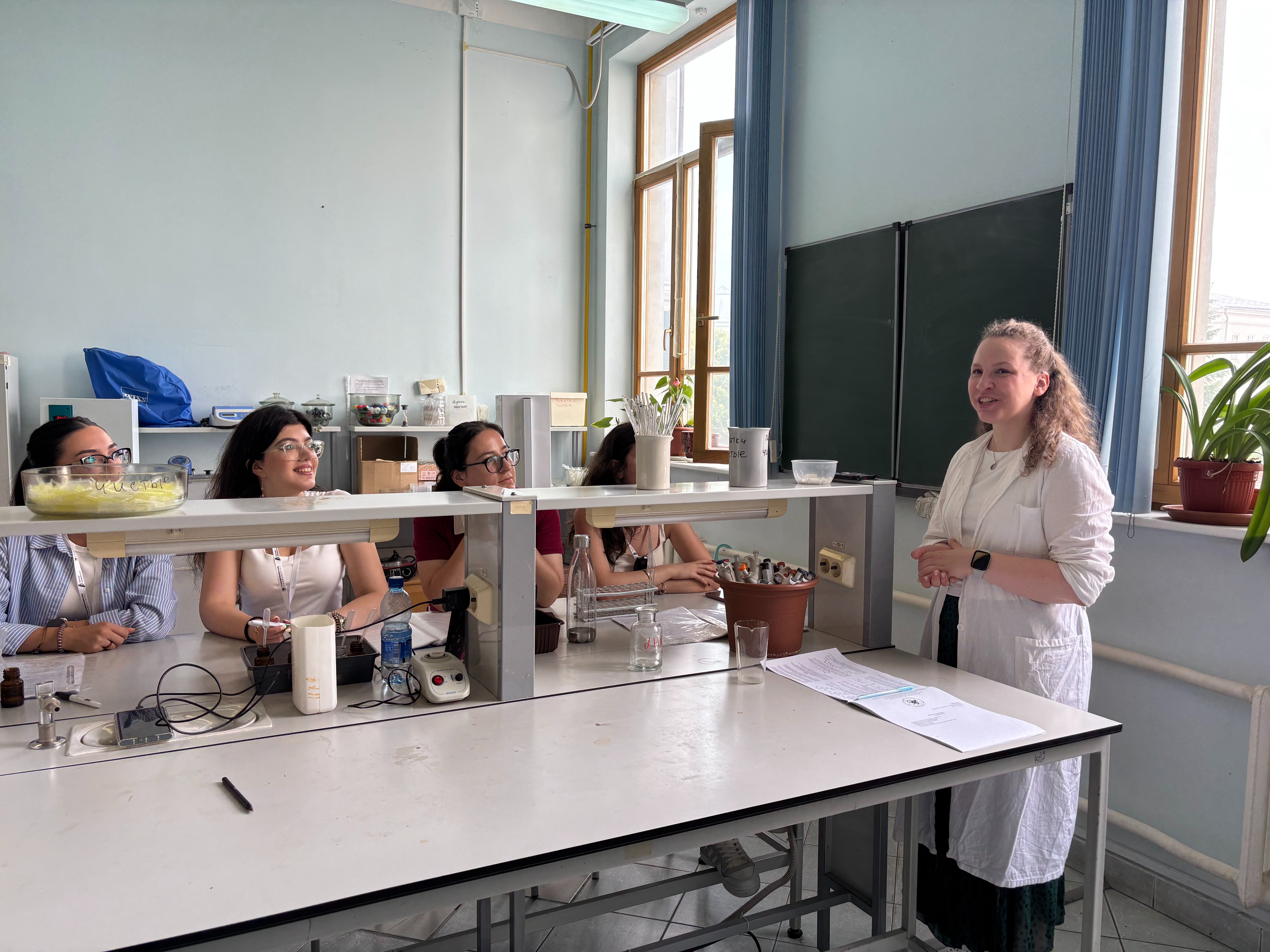 Кафедра биохимии, биотехнологии и фармакологии приняла участие в проекте 'Летний университет 2025' Казанского федерального университета Кафедра биохимии, биотехнологии и фармакологии приняла участие в проекте 'Летний университет 2025' Казанского федерального университета