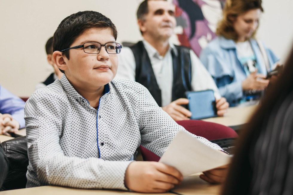 ����� ��������� ���� ������������� 