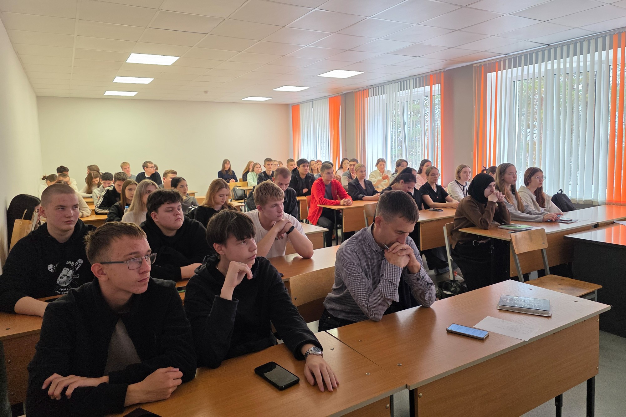 'Техпреды': фильм о тех, кто меняет мир своими руками, посмотрели студенты Елабужского института. 'Техпреды': фильм о тех, кто меняет мир своими руками, посмотрели студенты Елабужского института.