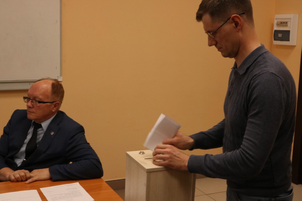 ������ ����� ����