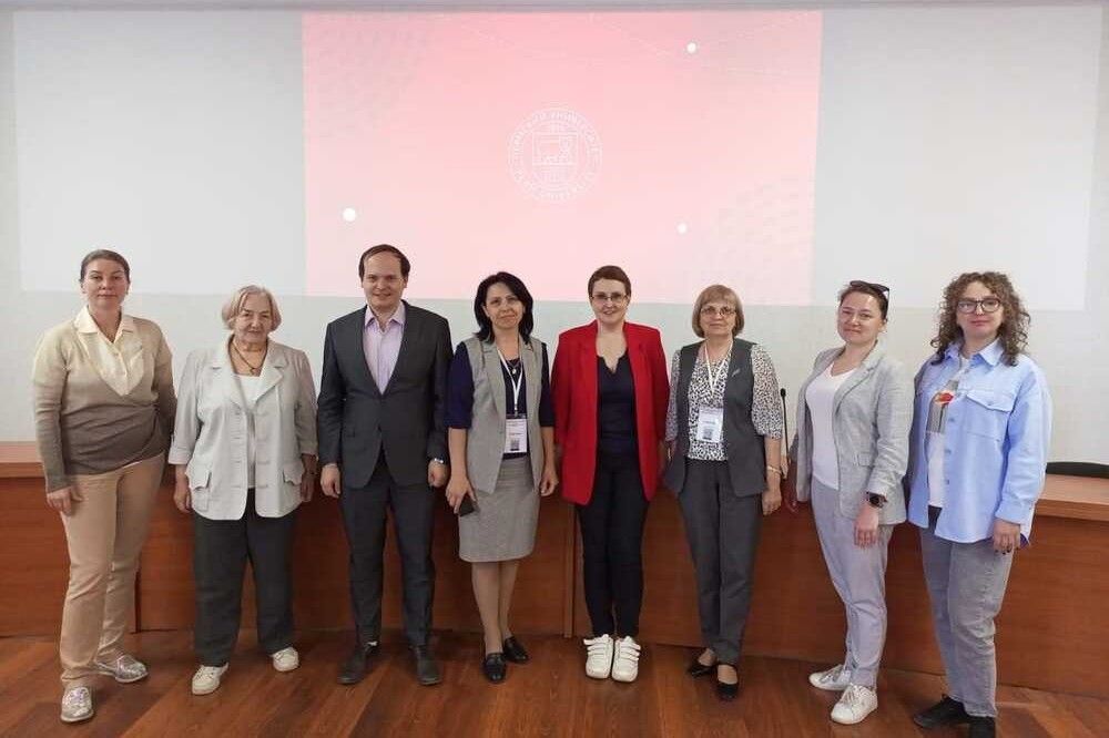 Результаты работы по реализации модуля 'Технологии STEAM-образования' были представлены на конференции 'Методика и технология обучения в вузе в условиях цифровой трансформации образования' Результаты работы по реализации модуля 'Технологии STEAM-образования' были представлены на конференции 'Методика и технология обучения в вузе в условиях цифровой трансформации образования'