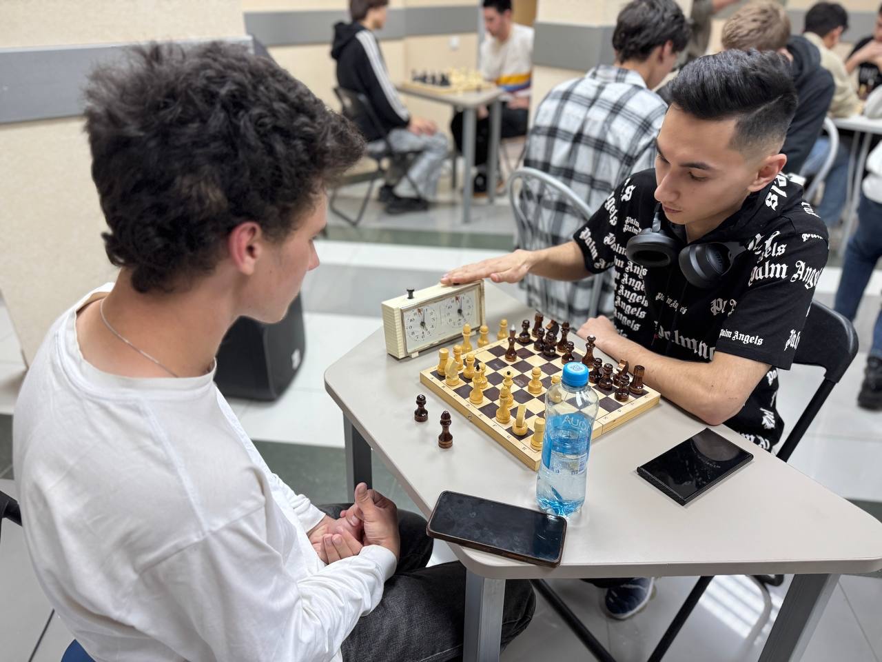 'Ход конем': в Деревне Универсиады прошел шахматный турнир среди иногородних студентов 'Ход конем': в Деревне Универсиады прошел шахматный турнир среди иногородних студентов