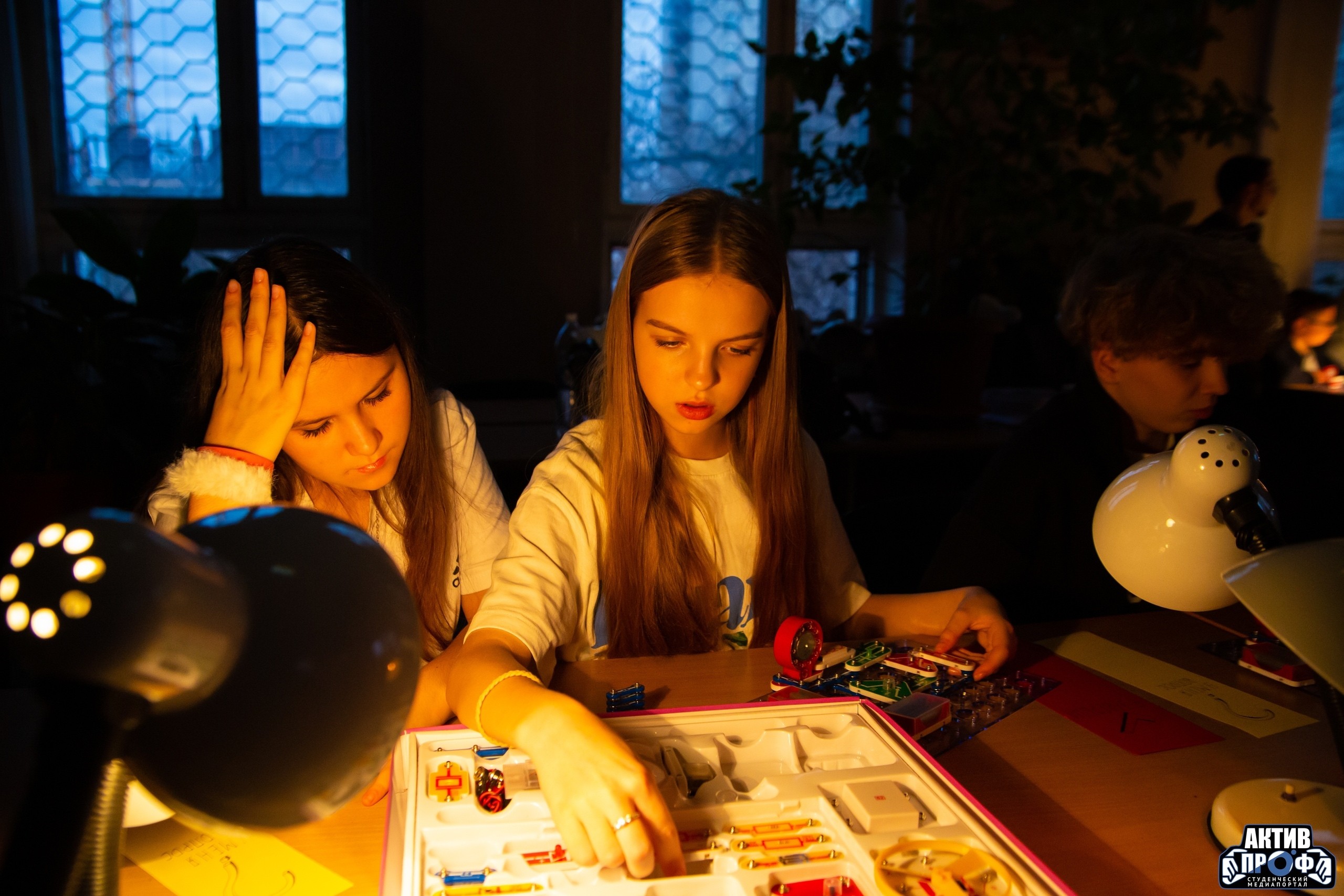 Погружение в мир электричества и волшебства Погружение в мир электричества и волшебства