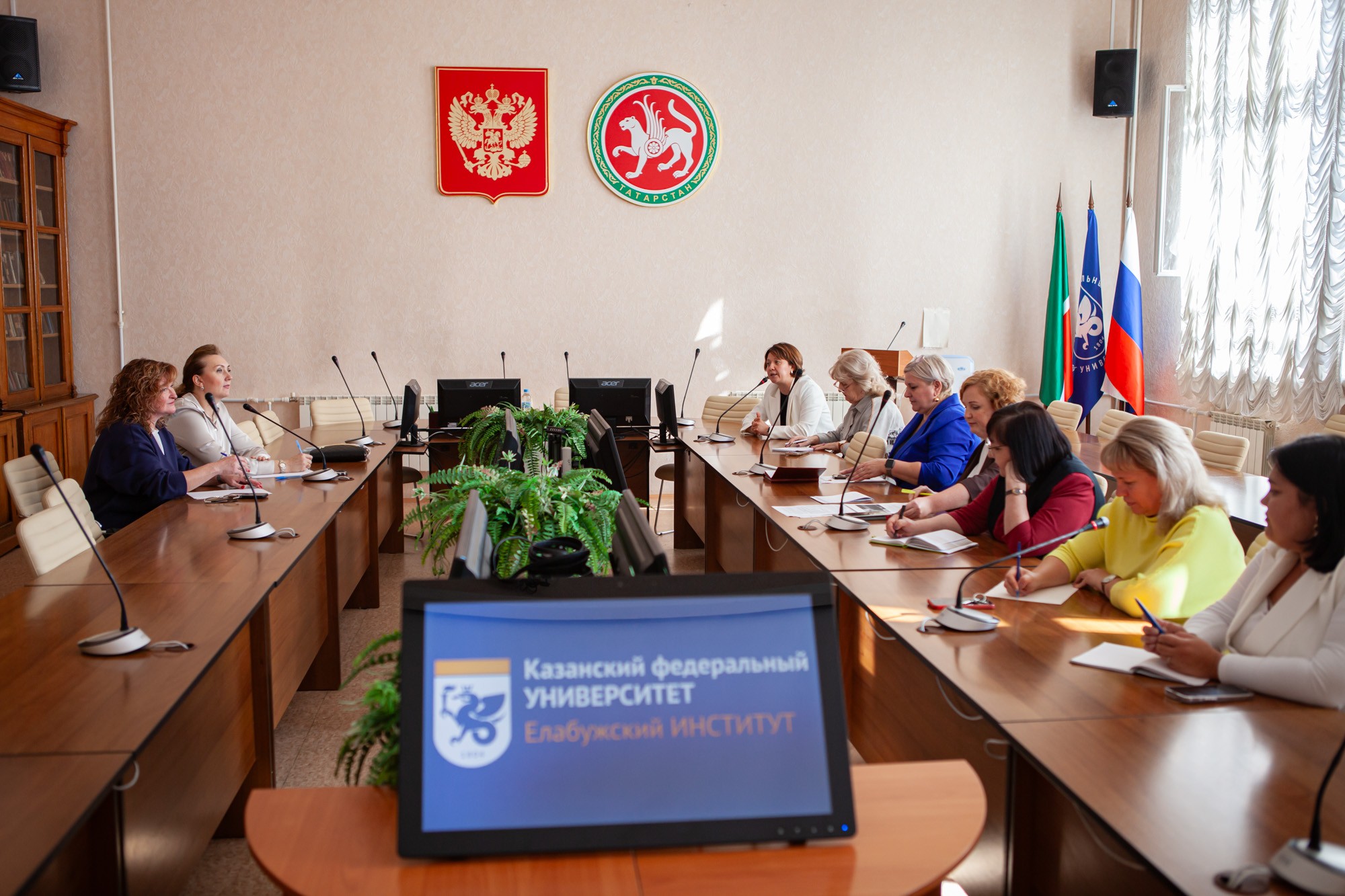 Университетская школа делится опытом с ТГУ Университетская школа делится опытом с ТГУ