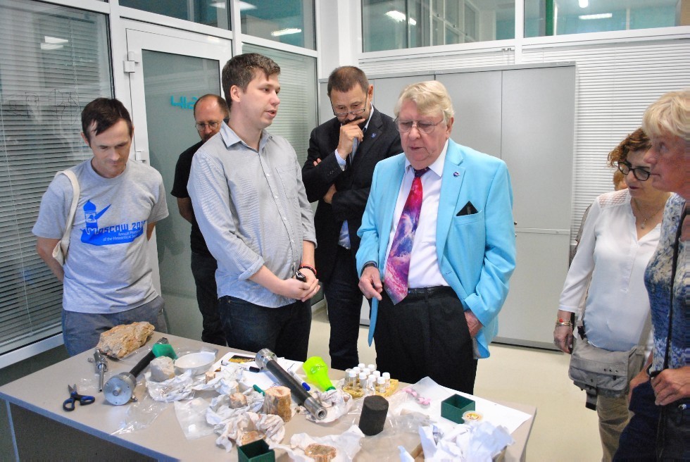 Kazan University visited by participants of 81st Annual Meeting of Meteoritical Society