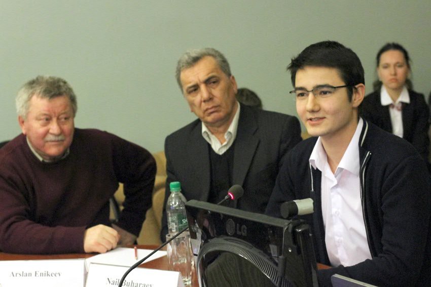 ����������