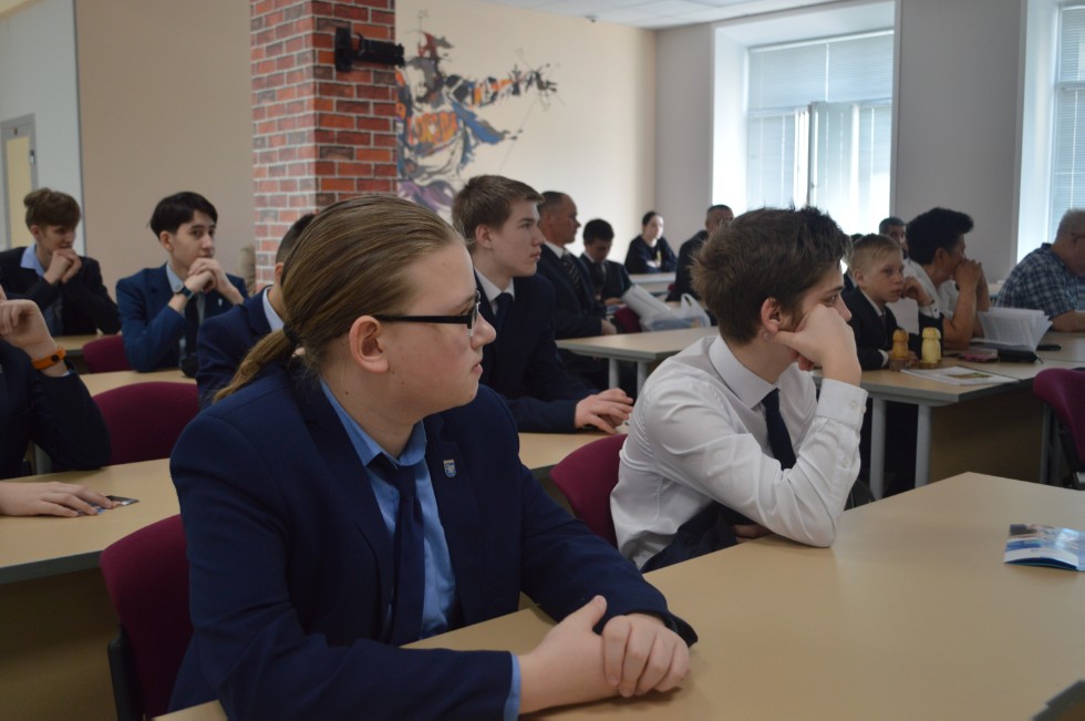 ����� ��������� ���� ������������� 