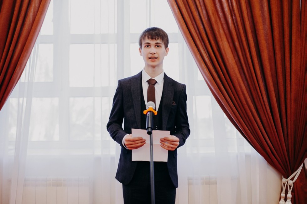 ���� ���������� ����� ������������� � ����������� ����������� ���