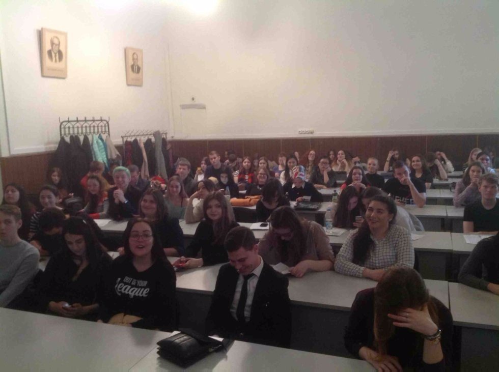 Student research in context of modern media Student research in context of modern media