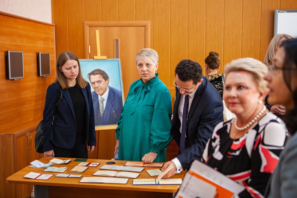 IX ������������ ������: ������� (����)