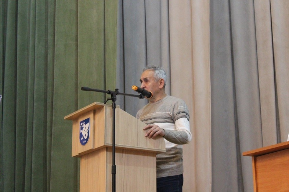 �������� �� �������� ����� �������, ������ � ������