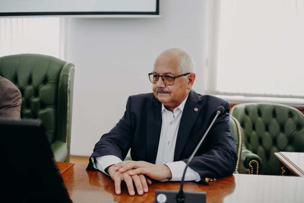 ��������� ����� ������ ������� ��������� � ���