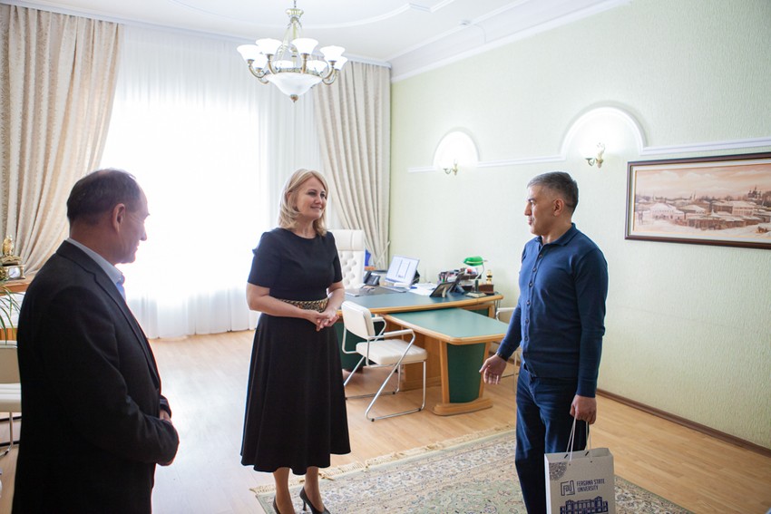 Преподаватели ФерГУ повышают квалификацию в Елабужском институте КФУ Преподаватели ФерГУ повышают квалификацию в Елабужском институте КФУ