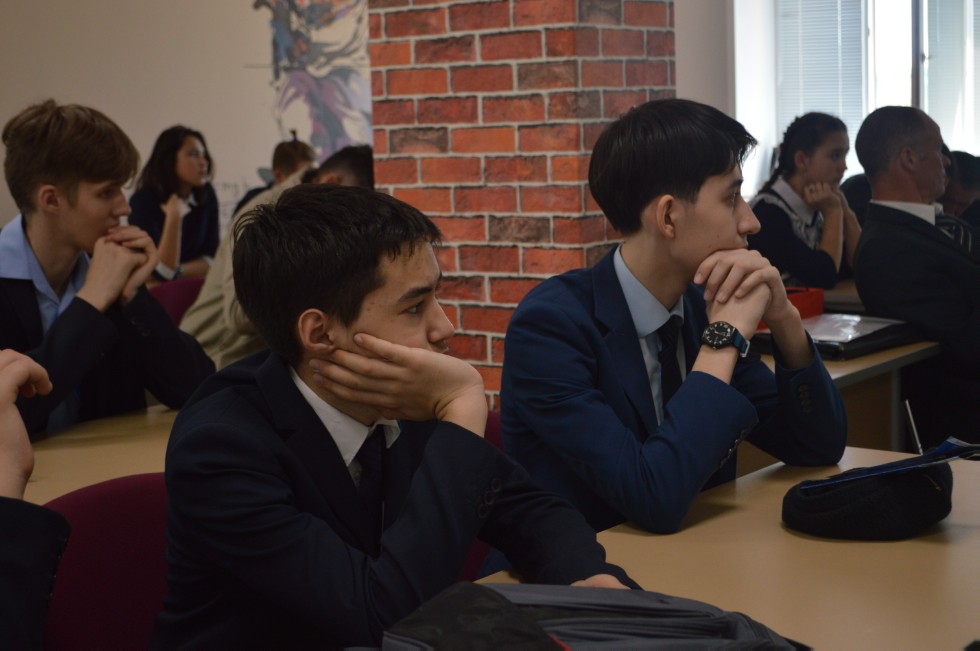 ����� ��������� ���� ������������� 