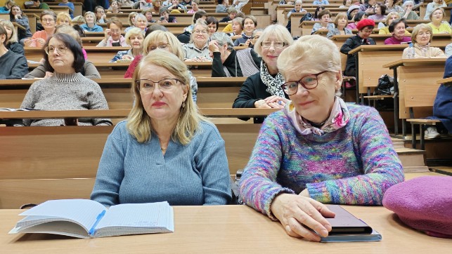 Слушатели Университета третьего возраста с большим интересом посещают лекции по истории Казани Слушатели Университета третьего возраста с большим интересом посещают лекции по истории Казани