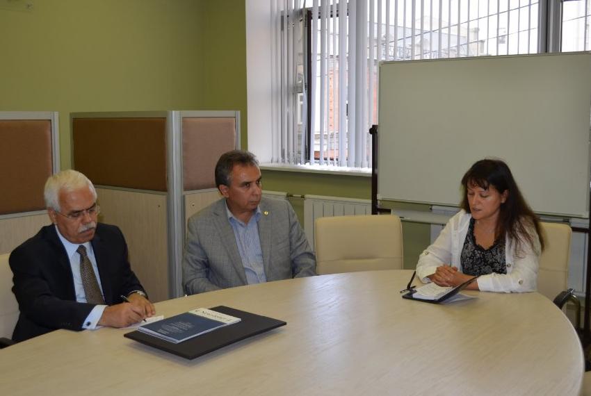 ����� ������ ����� � ��������� ����������� �����������