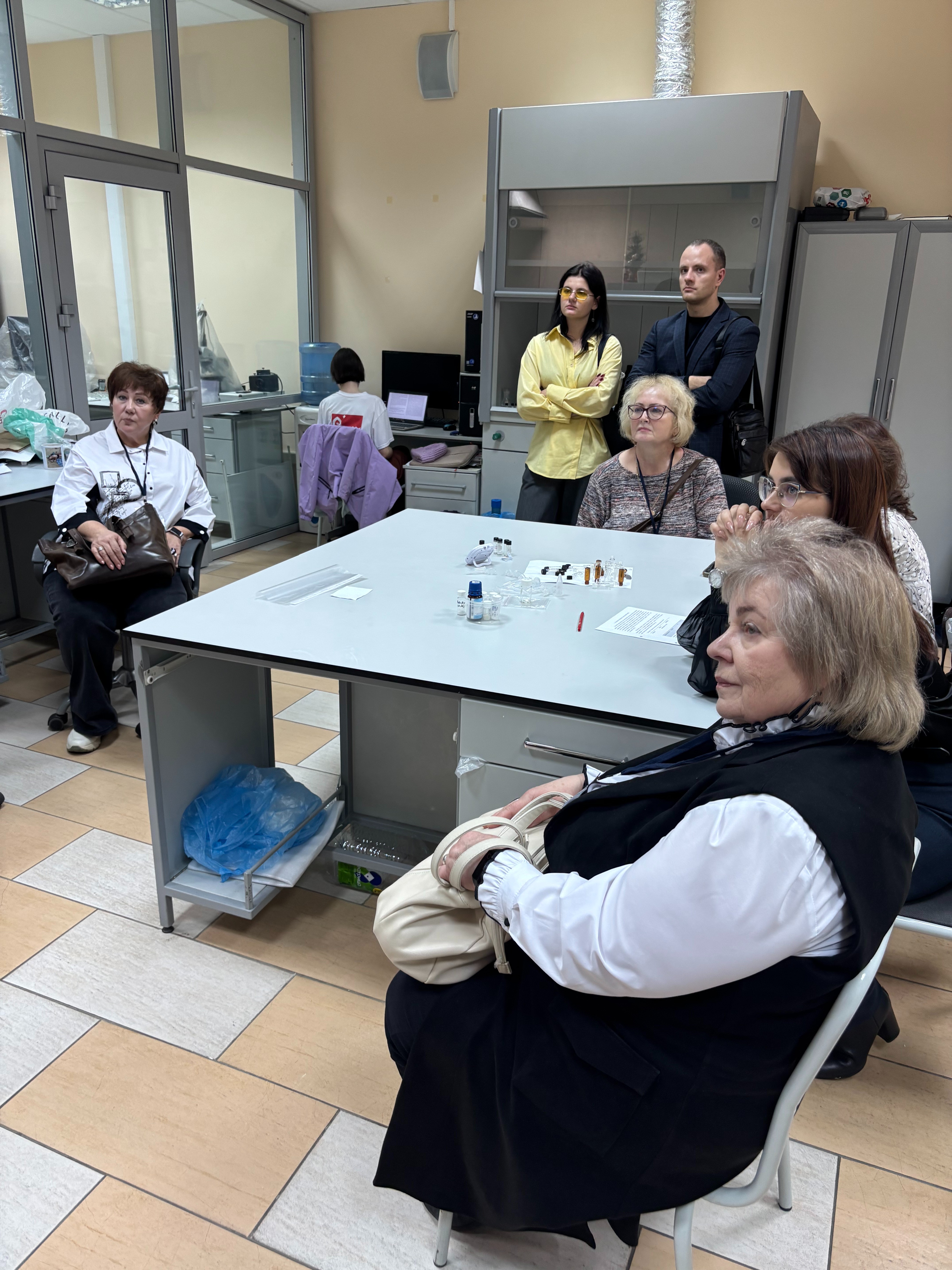 Повышение квалификации для учителей химии Базовых школ Российской академии наук Повышение квалификации для учителей химии Базовых школ Российской академии наук