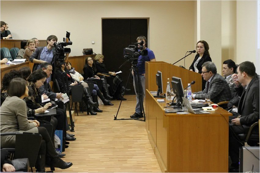 A Meeting with an Eminent Scientist from Japan, Professor Kimitako Matsuzato﻿