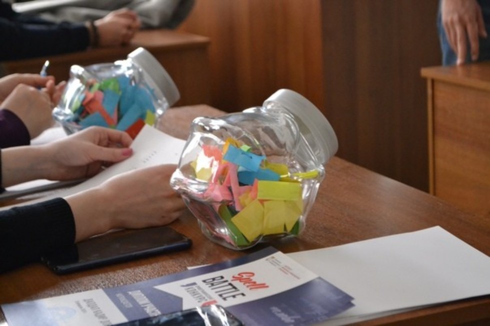 Spell Battle познакомил себя со студентами-стажерами из Турции Spell Battle познакомил себя со студентами-стажерами из Турции