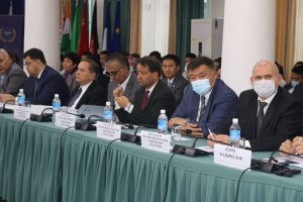 В Дипломатической академии МИД КР прошла Международная научно-практическая конференция, посвященная 20-летию Дипломатической академии Министерства иностранных дел Кыргызской Республики имени Казы Дикамбаева В Дипломатической академии МИД КР прошла Международная научно-практическая конференция, посвященная 20-летию Дипломатической академии Министерства иностранных дел Кыргызской Республики имени Казы Дикамбаева