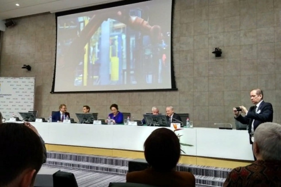 '���������� ������������ ���������-�������������� ��������: ������� ������ � ��������'