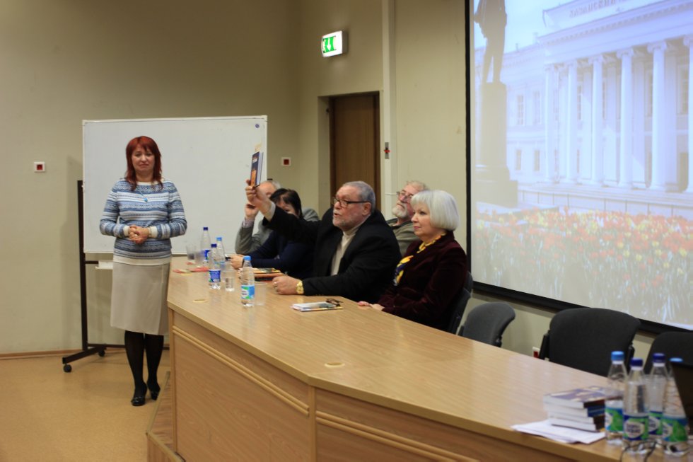 '?��� ����� ������� � ������ �������?':���������� ������� � ���������� ������������� ������������ ������ ��.�.�.���������