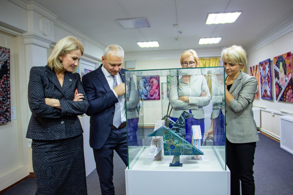 IX ������������ ������: ����� (����)