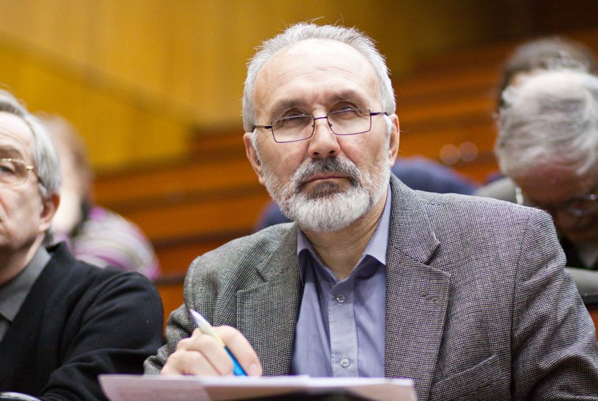 ����������