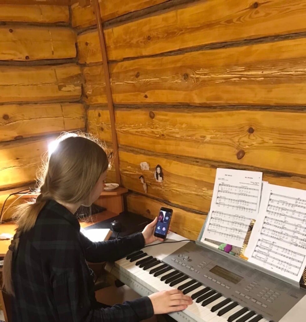 Дистанционное обучение студентов-музыкантов, или 65 дней у экрана компьютера Дистанционное обучение студентов-музыкантов, или 65 дней у экрана компьютера