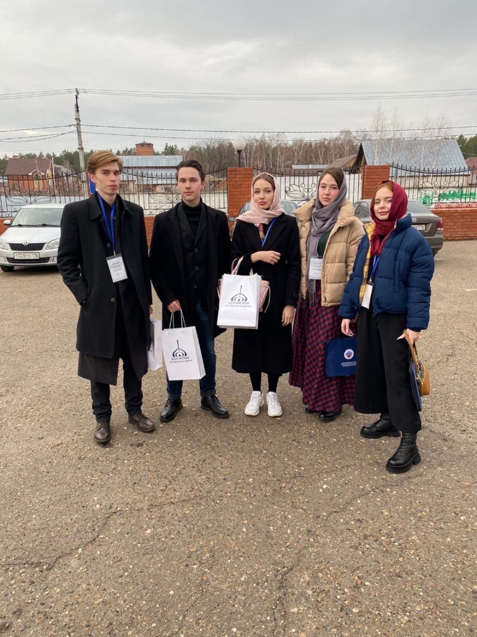 Формирование гражданской идентичности мусульманской молодежи в России и за рубежом