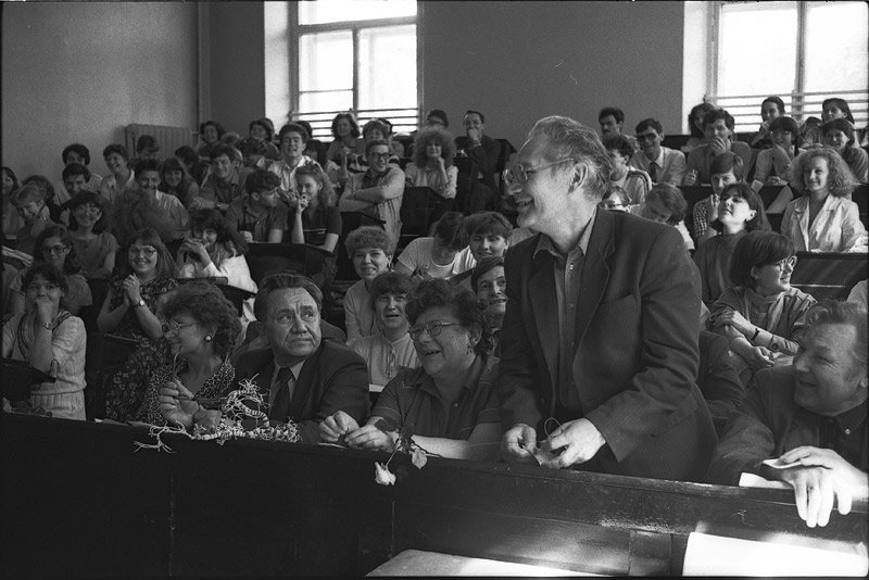 История История