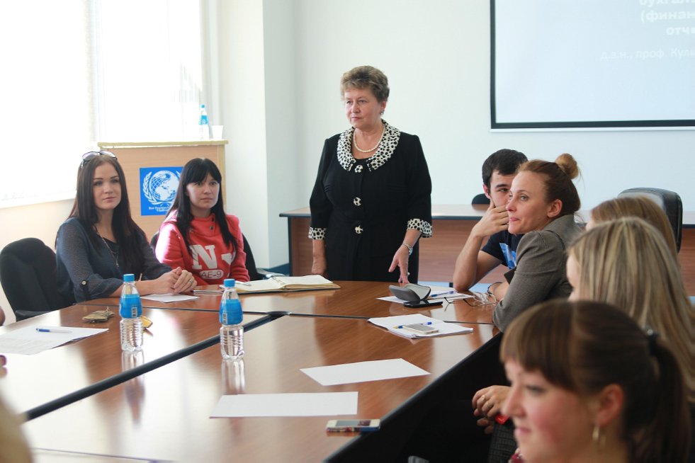 ��������� ����� �������� �.�. �������� � ������� � ��������������� ����������� ������������ � ����� ������� �� ��������� 'Visiting professors'