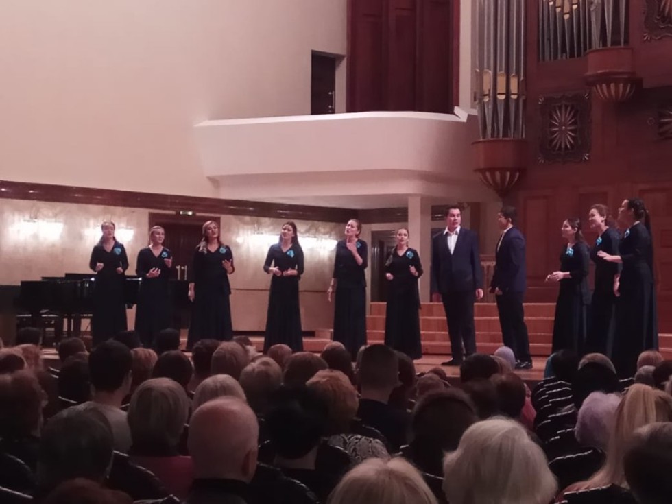 'МЫ ПОНИМАЛИ ДРУГ ДРУГА С ПОЛУЗВУКА': ВОКАЛЬНО-ХОРОВОЙ КОЛЛЕКТИВ 'СОЗВУЧИЕ' 'МЫ ПОНИМАЛИ ДРУГ ДРУГА С ПОЛУЗВУКА': ВОКАЛЬНО-ХОРОВОЙ КОЛЛЕКТИВ 'СОЗВУЧИЕ'