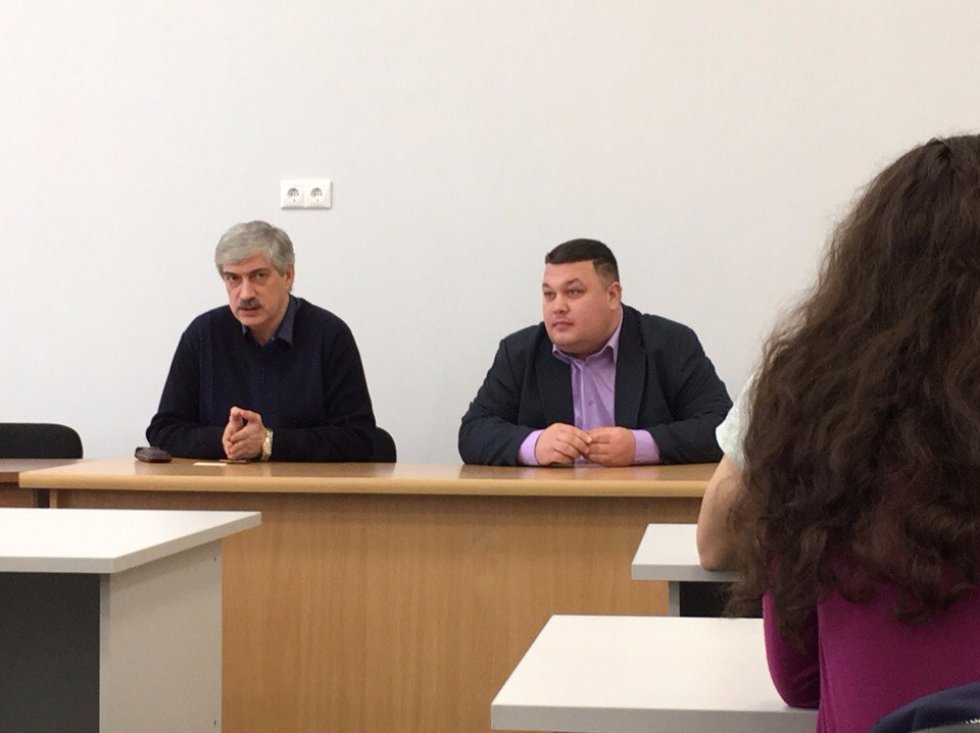 ������ ������������: '������� ? ��� ���������'