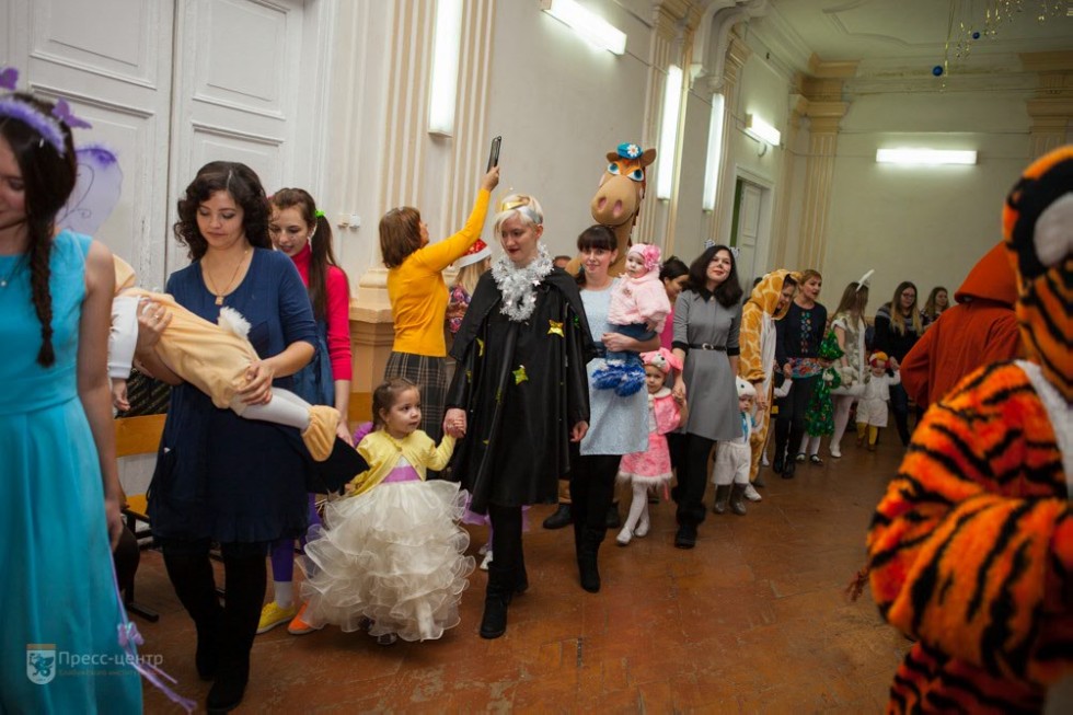 'Елочка, гори!' 'Елочка, гори!'