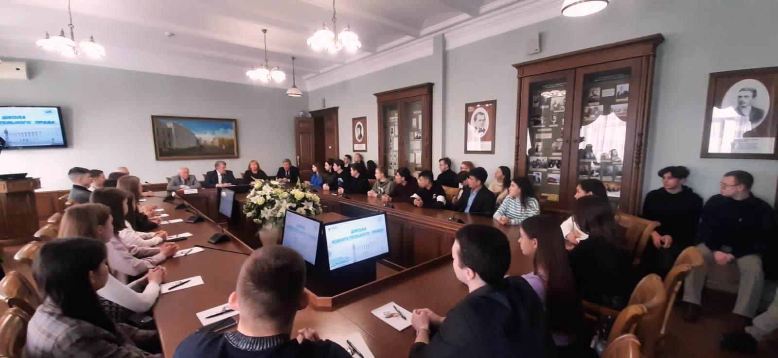 13 февраля на Юридическом факультете Казанского федерального университета состоялось открытие Школы избирательного права 13 февраля на Юридическом факультете Казанского федерального университета состоялось открытие Школы избирательного права