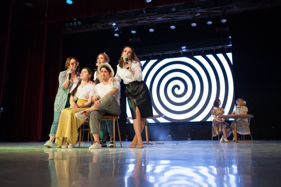 Невероятная 'MAMMA MIA!' отгремела на гала-концерте 'Студенческой весны 2021' Невероятная 'MAMMA MIA!' отгремела на гала-концерте 'Студенческой весны 2021'