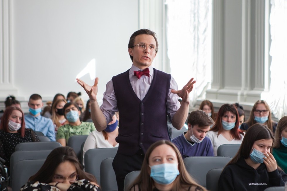 Итоговая научно-образовательная конференция студентов завершилась в Елабужском институте КФУ Итоговая научно-образовательная конференция студентов завершилась в Елабужском институте КФУ