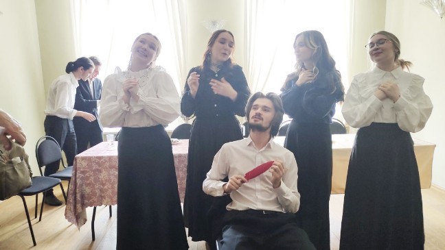 Вальс жизни в доме Левушки Толстого Вальс жизни в доме Левушки Толстого