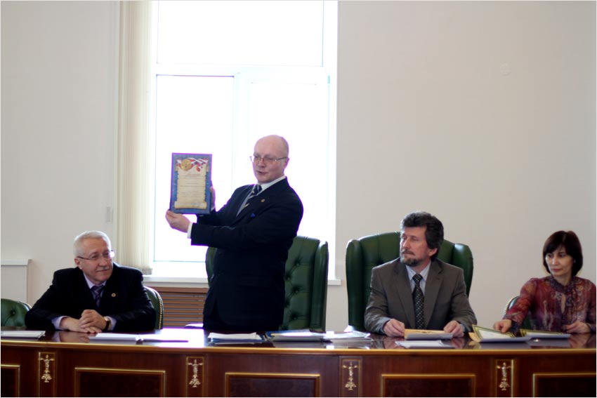 ������������ 5