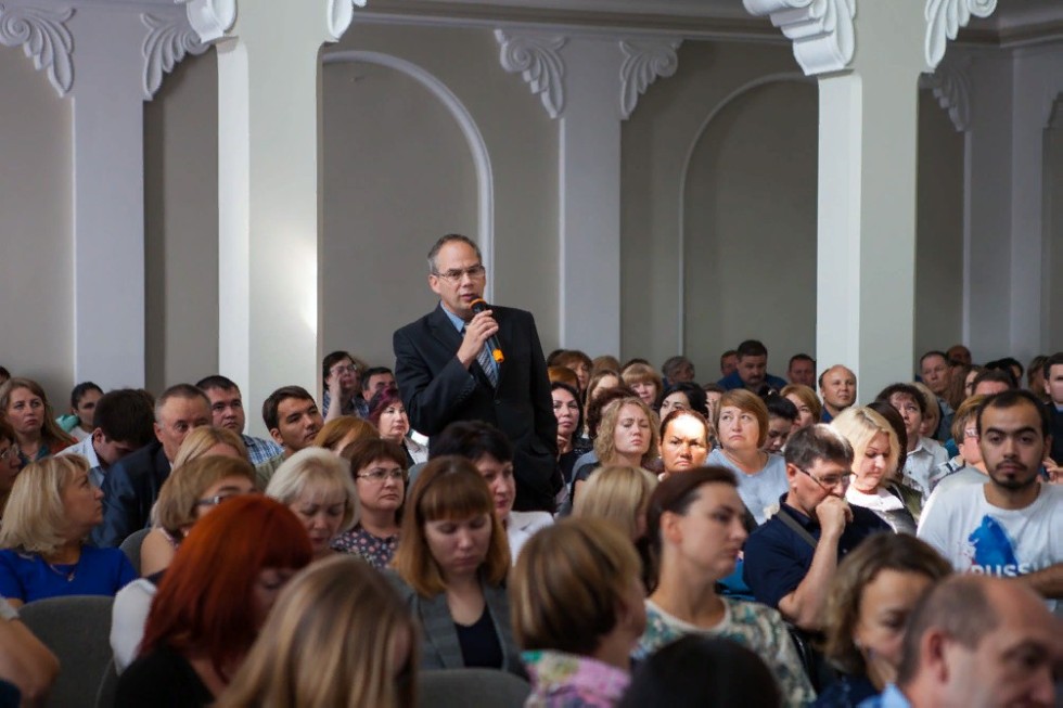 В Елабужском институте КФУ прошло совещание трудового коллектива В Елабужском институте КФУ прошло совещание трудового коллектива