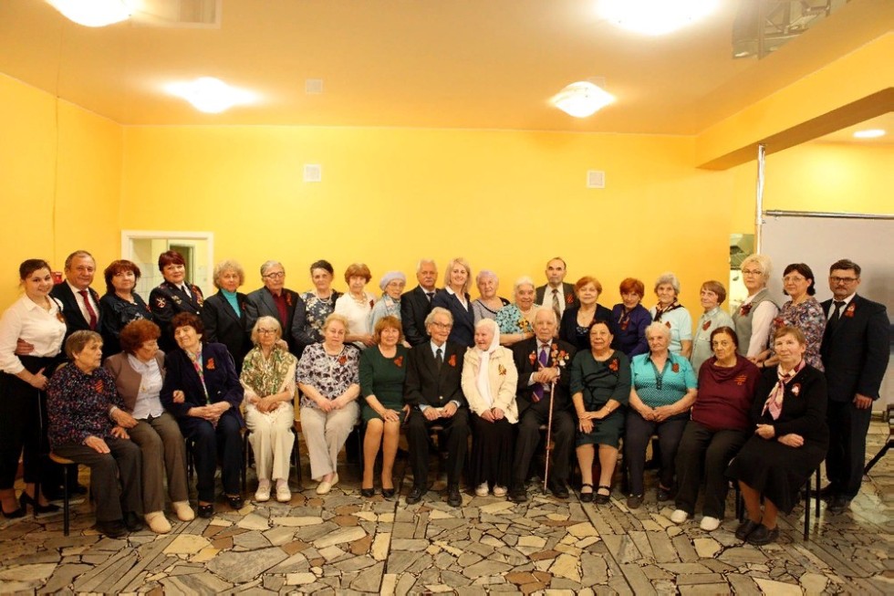 'Поклонимся великим тем годам': День Победы встретили в Елабужском институте КФУ 'Поклонимся великим тем годам': День Победы встретили в Елабужском институте КФУ