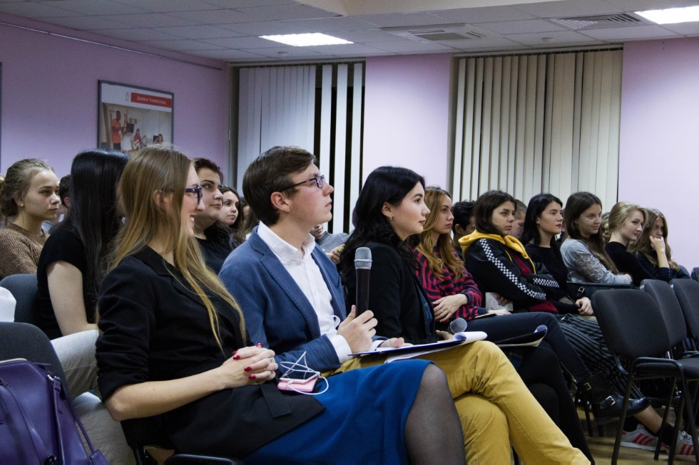 Вечерний понедельник в ДУ: дружеская встреча семьи ИСФН Вечерний понедельник в ДУ: дружеская встреча семьи ИСФН