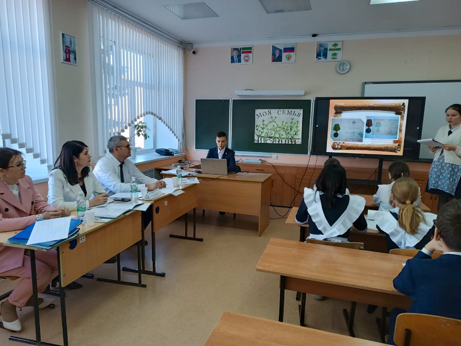 Ученые ИПО КФУ в базовых школах Ученые ИПО КФУ в базовых школах