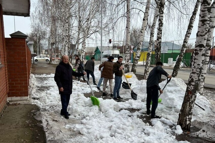 'Провели субботник ? навели порядок!' 'Провели субботник ? навели порядок!'