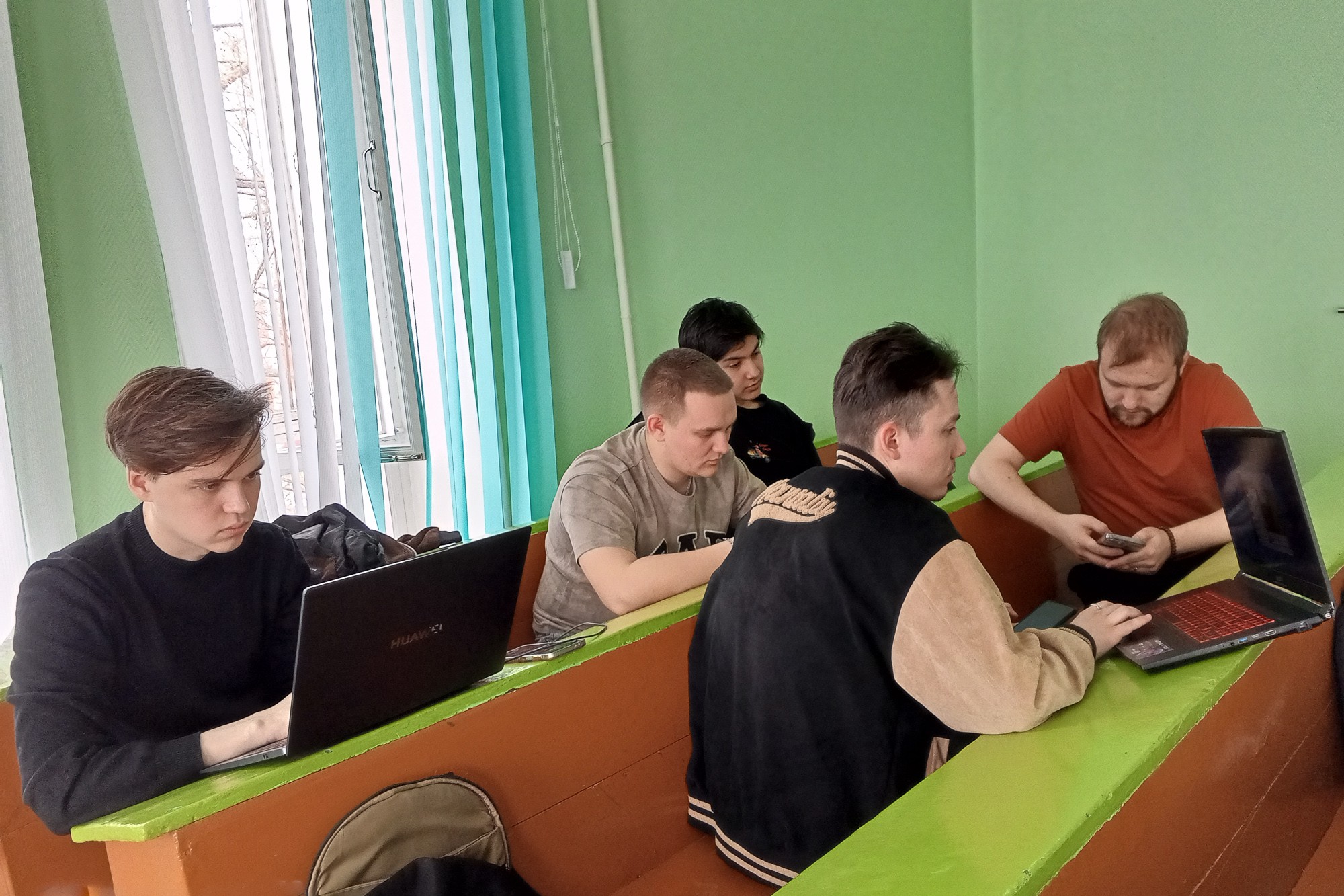 Прошел кураторский час, посвященный 80-летию Великой Победы Прошел кураторский час, посвященный 80-летию Великой Победы